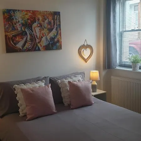 Beautiful Apartment 2 Mins To The Beach St Leonards-on-Sea Exterior photo
